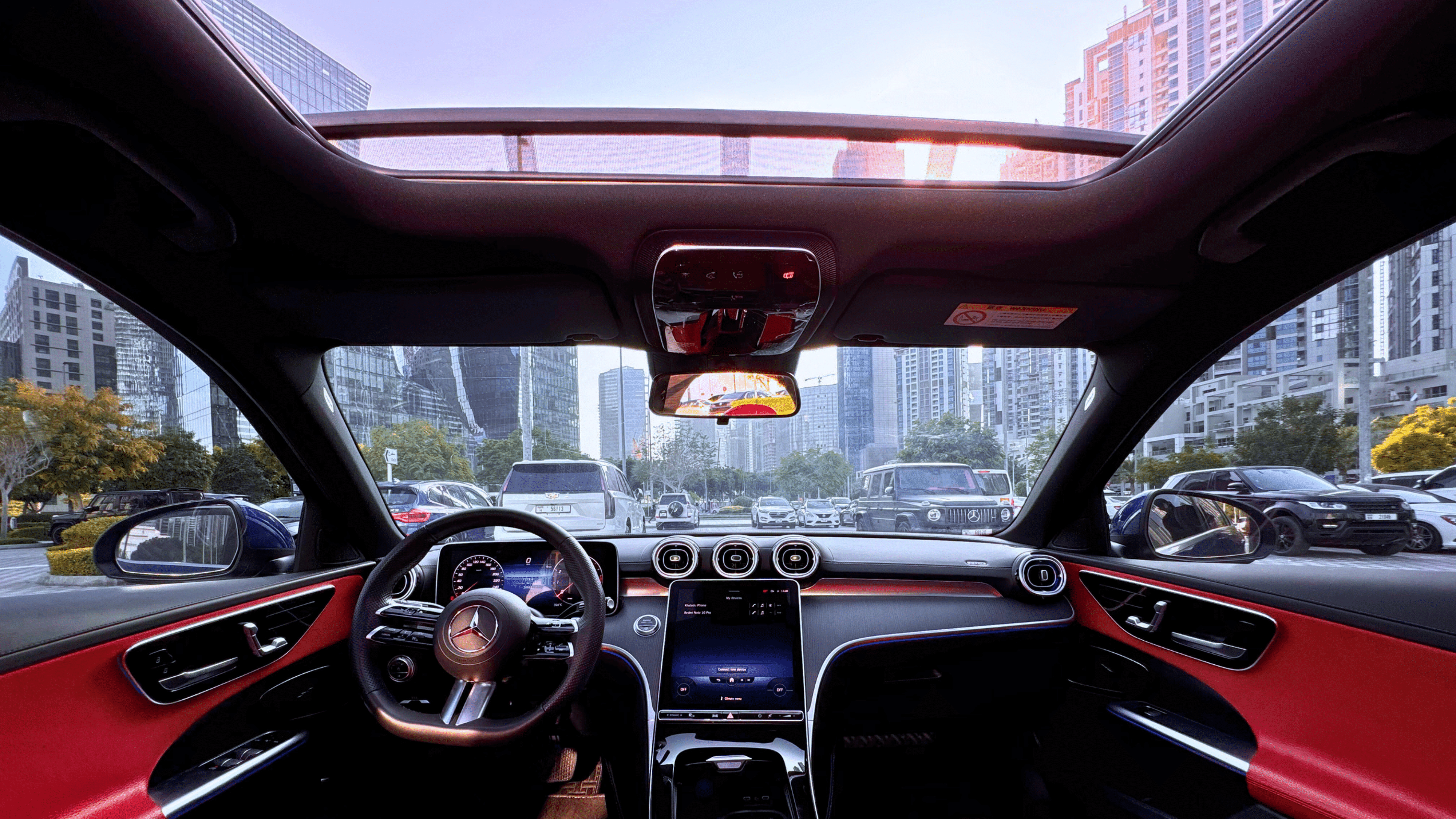 Mercedes-Benz C300 2026 — photo 4