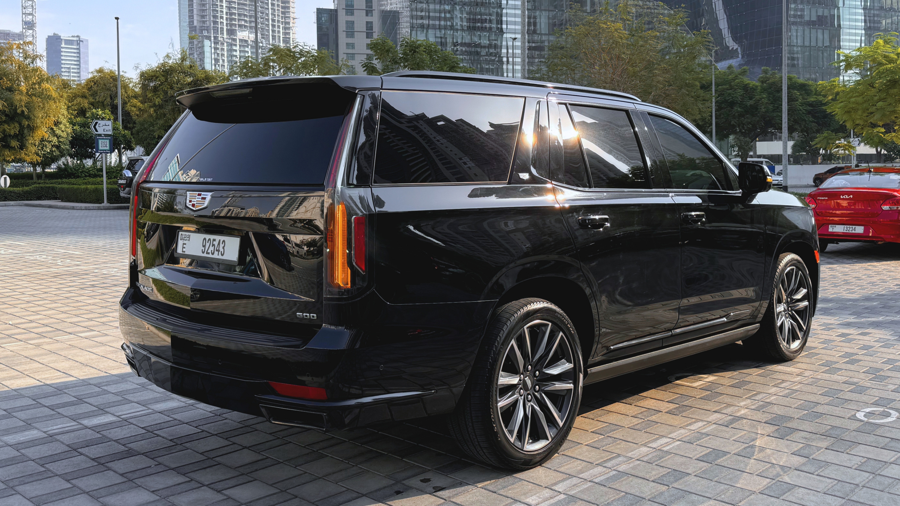 Cadillac Escalade 2025 — photo 2