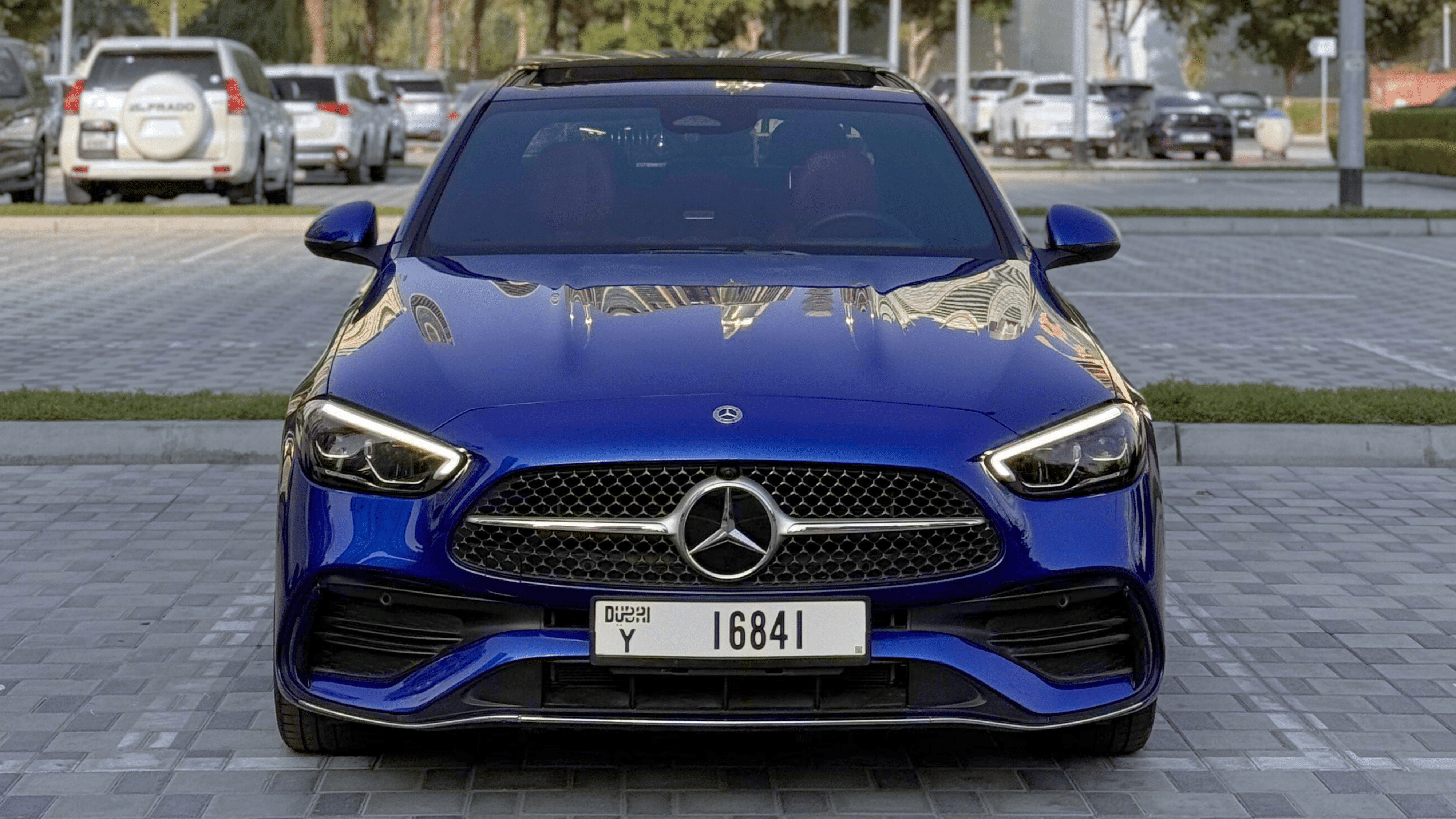 Mercedes-Benz C300 2026 — photo 1