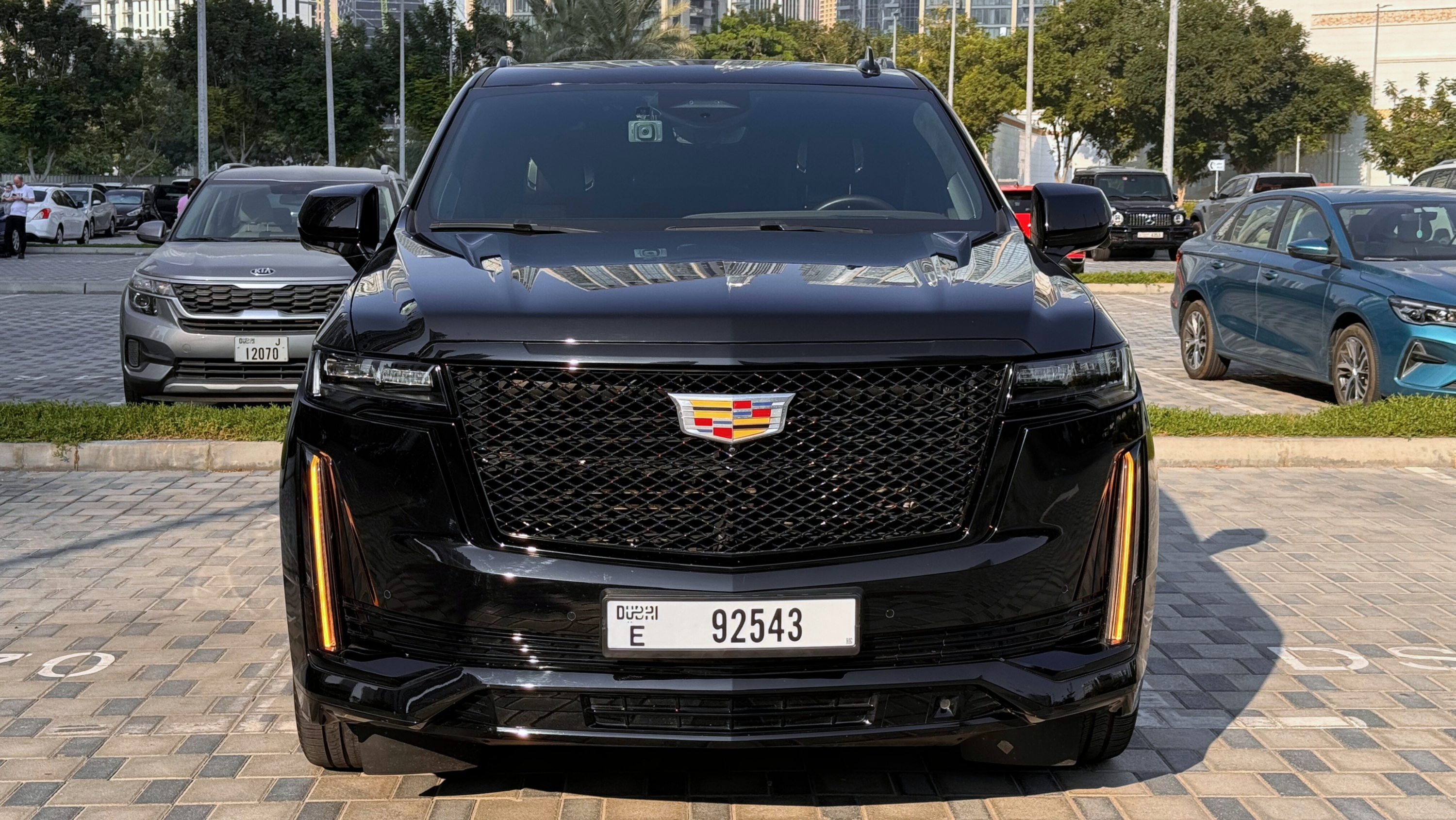 Cadillac Escalade 2025 — photo 1