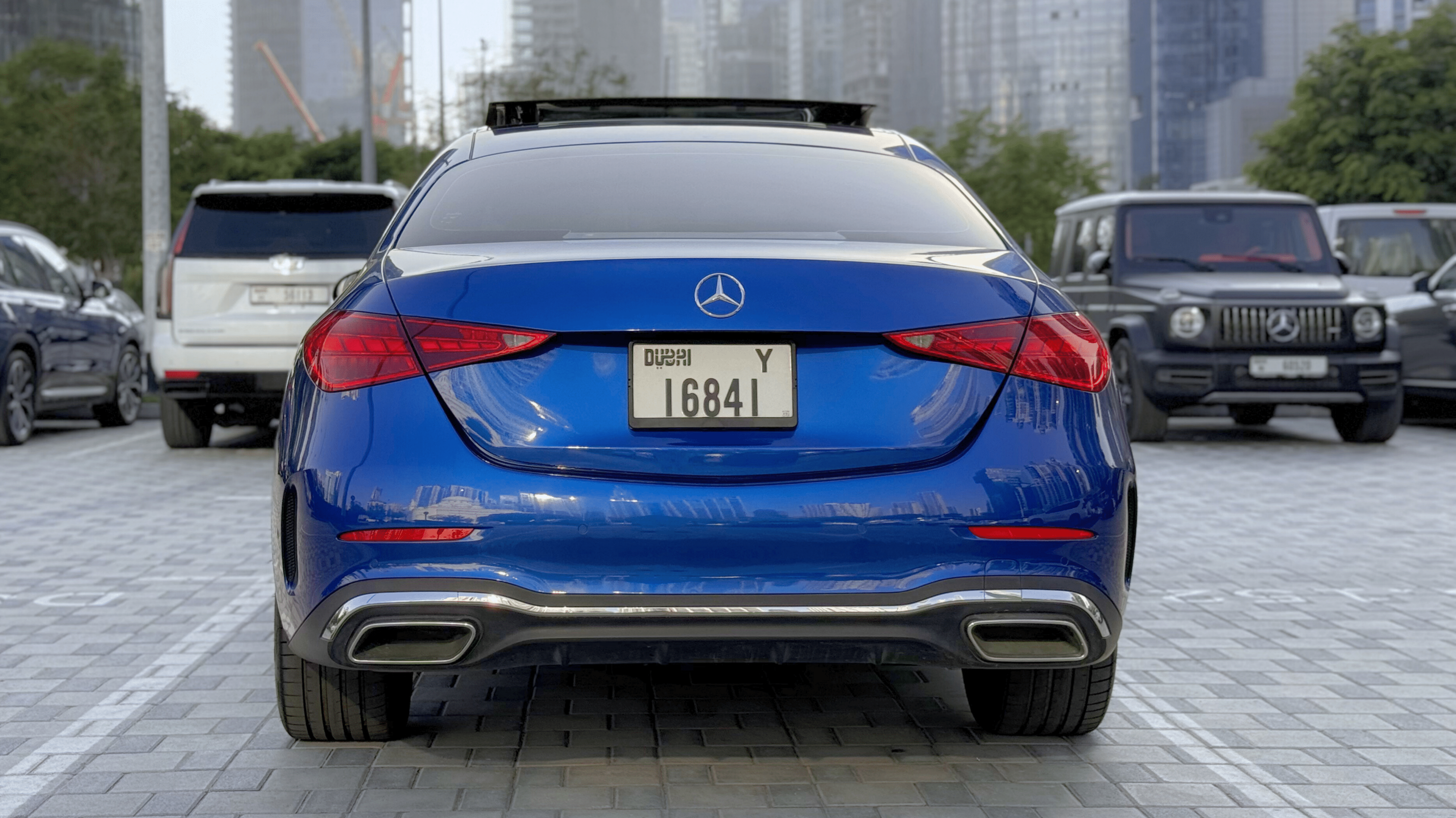 Mercedes-Benz C300 2026 — photo 2